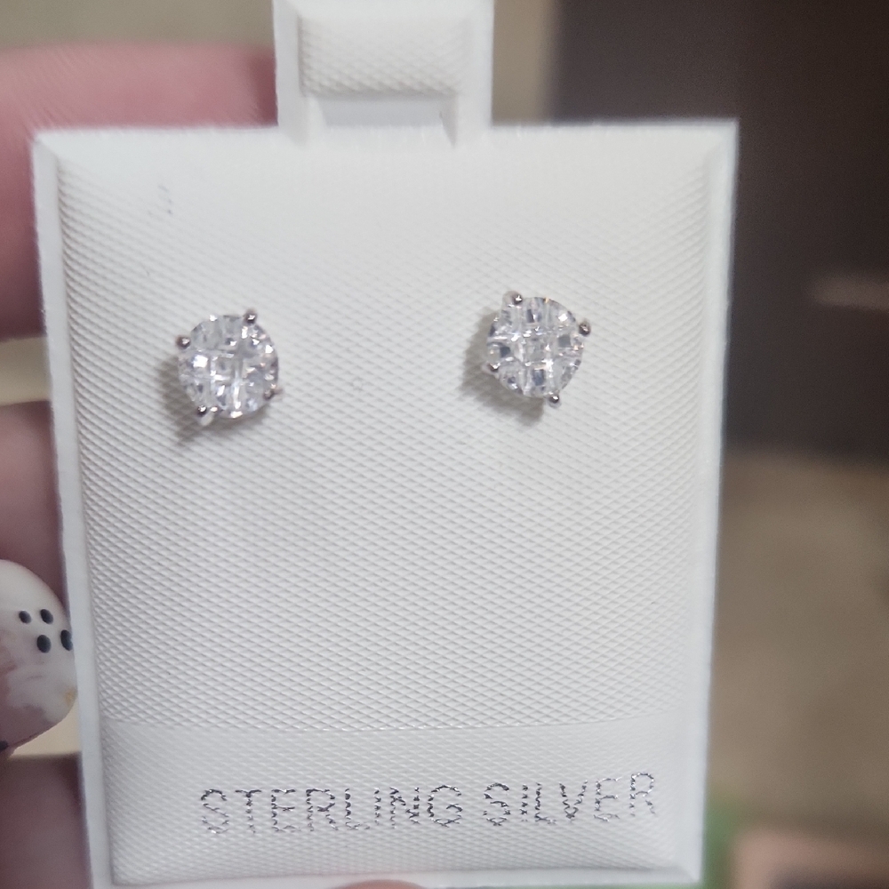Sterling Silver Clear CZ Stud Earrings - Sparkling White